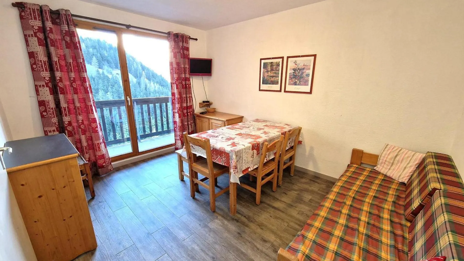 Charmant 2 Pieces + Cabine, 4/6 Pers, Au Coeur De Modane, 32M², Proche Pistes Et Commerces - Fr-1-265-250 Valfrejus 0*,  France